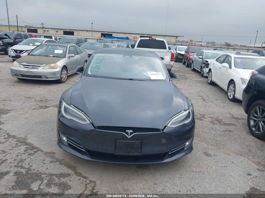 2018 Tesla Model S 100D/75D/P100D VIN: 5YJSA1E26JF293279 Lot: 44526174