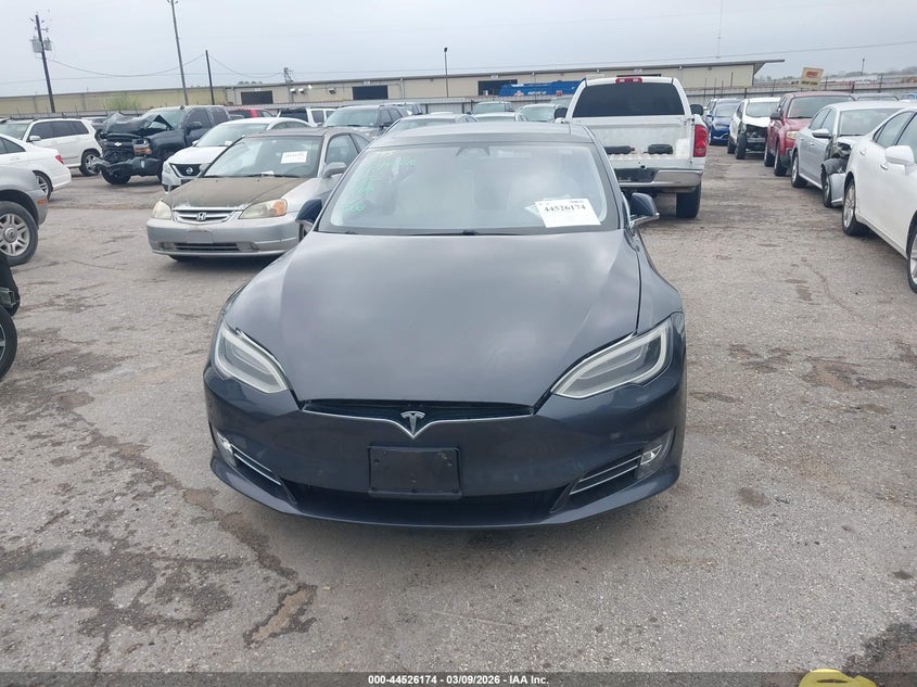 2018 Tesla Model S 100D/75D/P100D VIN: 5YJSA1E26JF293279 Lot: 44526174