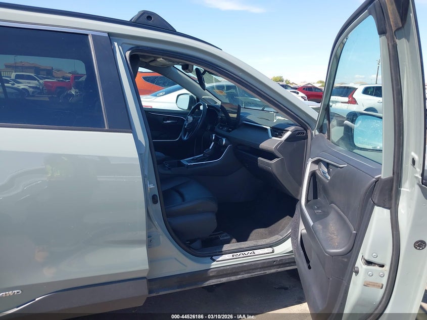 2023 Toyota Rav4 Hybrid Xle Premium