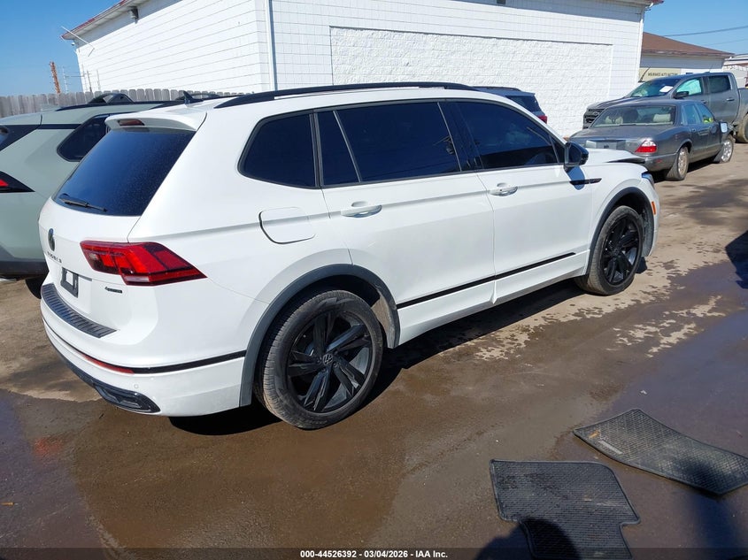2024 Volkswagen Tiguan 2.0T Se R-Line Black
