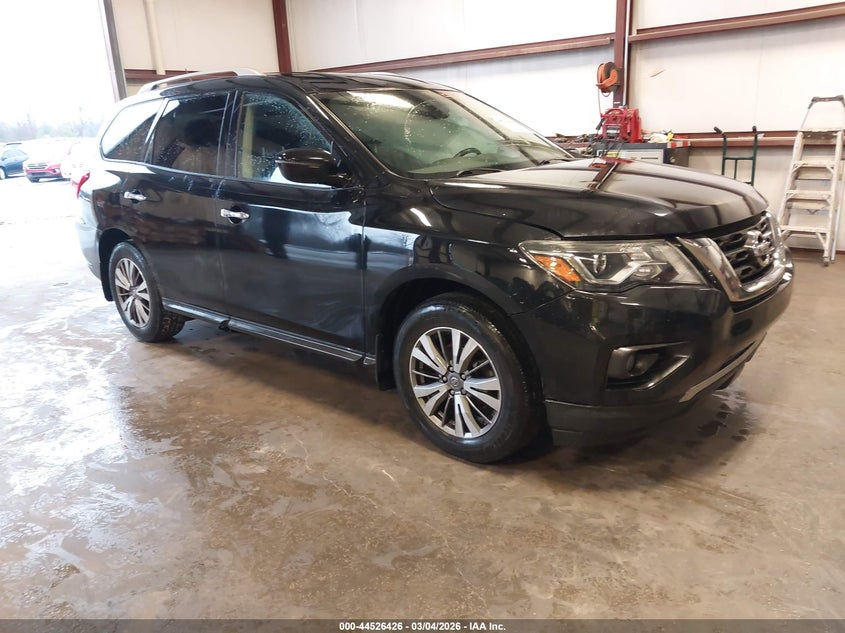 2018 Nissan Pathfinder Sv