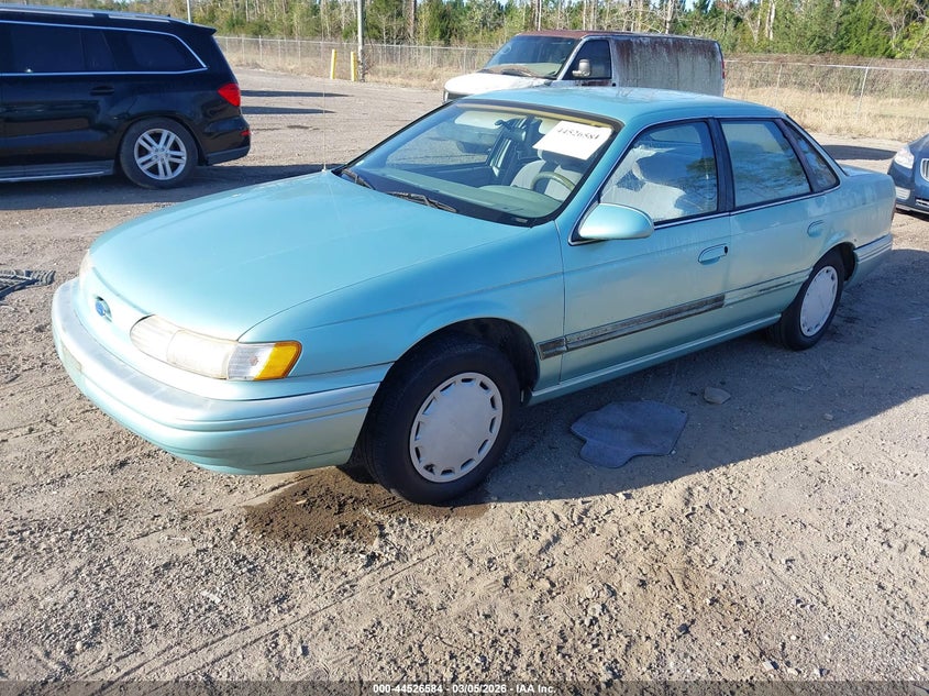 1995 Ford Taurus