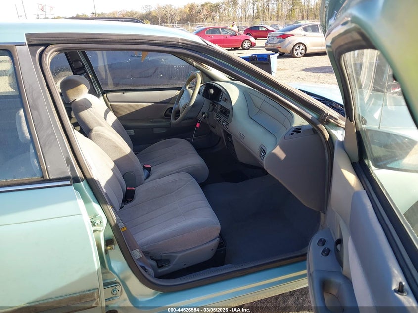 1995 Ford Taurus