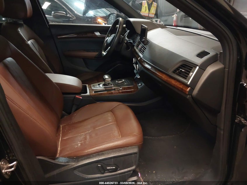 2018 Audi Q5 2.0T Premium/2.0T Tech Premium