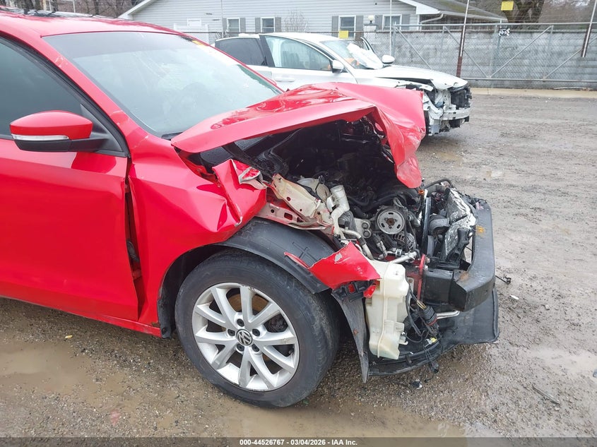 2012 Volkswagen Jetta 2.5 2.5L Se red Lot 111044526767 Vin 3VWDP7AJ4CM384635