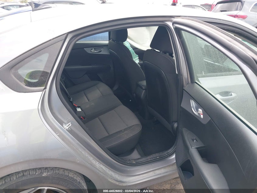 VIN 3KPF24AD7PE631701 2023 KIA FORTE LXS
