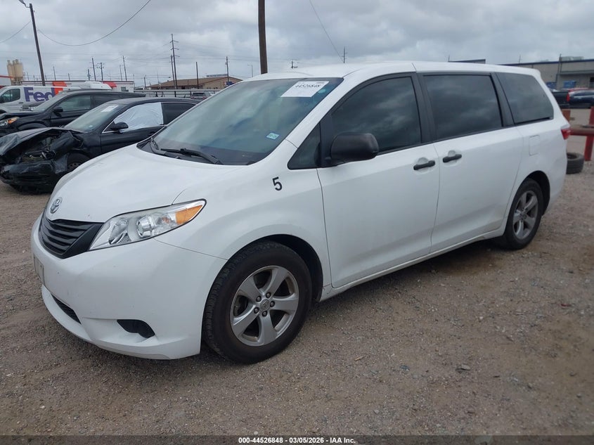 2017 Toyota Sienna L 7 Passenger