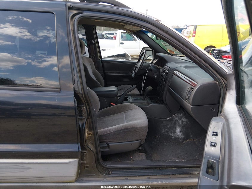 2000 Jeep Grand Cherokee Laredo