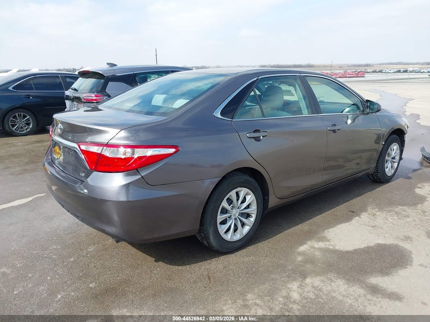 2015 Toyota Camry Le