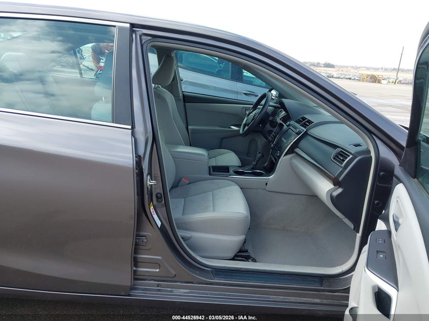 2015 Toyota Camry Le