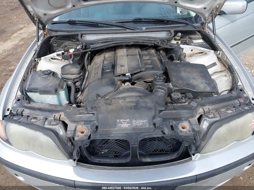 2004 BMW 325Xi VIN: WBAEU33494PR12355 Lot: 44527046