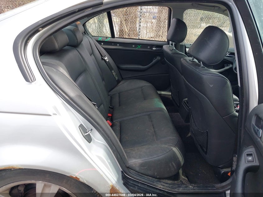 2004 BMW 325Xi VIN: WBAEU33494PR12355 Lot: 44527046