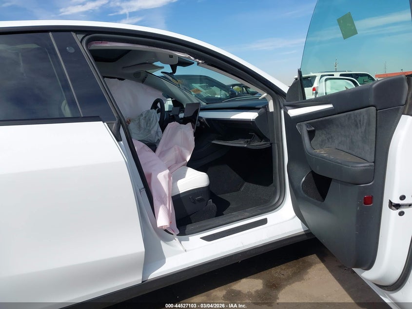 2023 Tesla Model Y Performance Dual Motor All-Wheel Drive