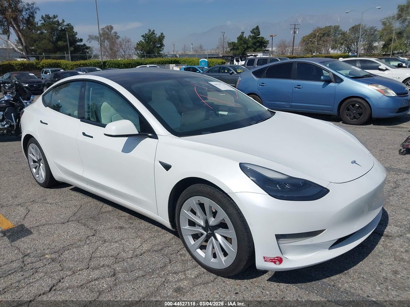 2021 Tesla Model 3 Standard Range Plus Rear-Wheel Drive