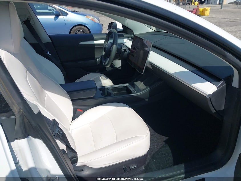 2021 Tesla Model 3 Standard Range Plus Rear-Wheel Drive