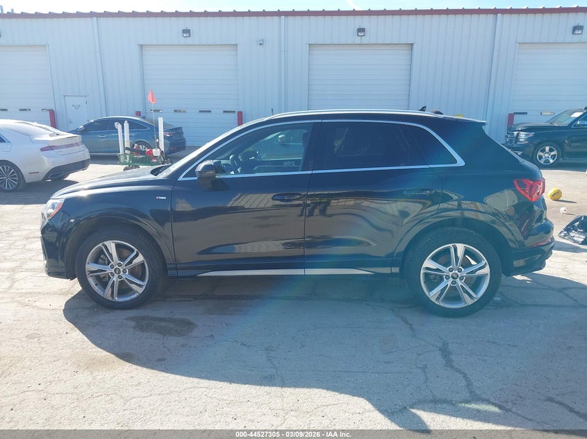 2021 Audi Q3 Premium 45 Tfsi S Line Quattro Tiptronic VIN: WA1DECF35M1028912 Lot: 44527305