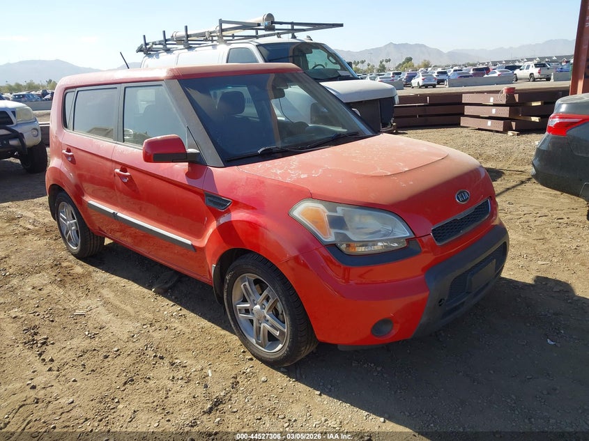 2011 Kia Soul +