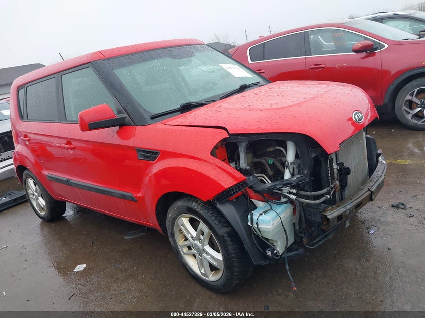 2011 Kia Soul +