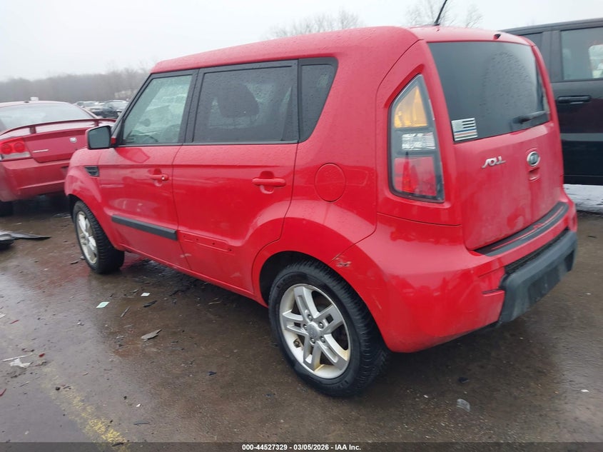 2011 Kia Soul +