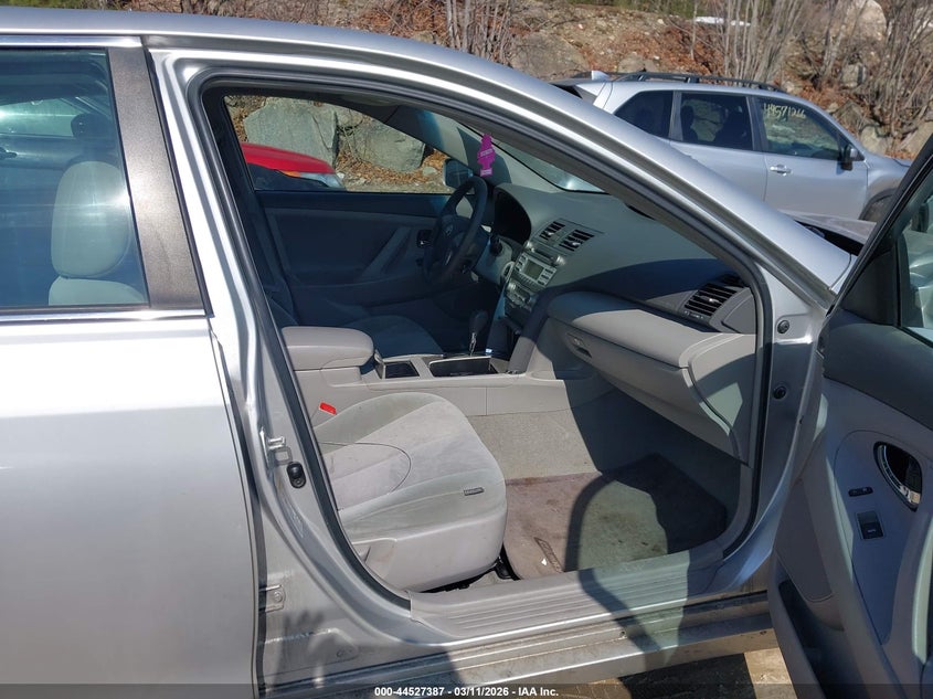 2011 Toyota Camry Hybrid