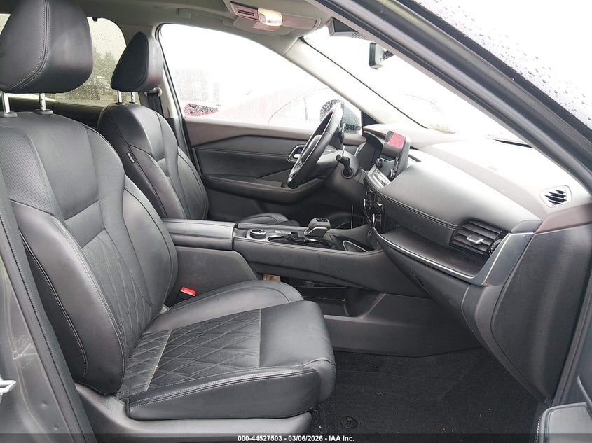 2023 Nissan Rogue Platinum Intelligent Awd