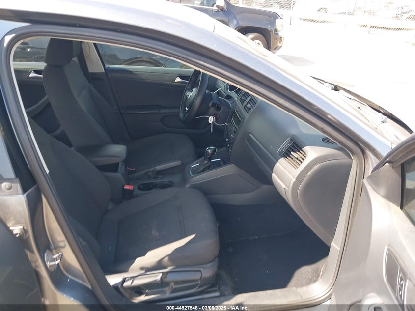 2015 Volkswagen Jetta 2.0L S