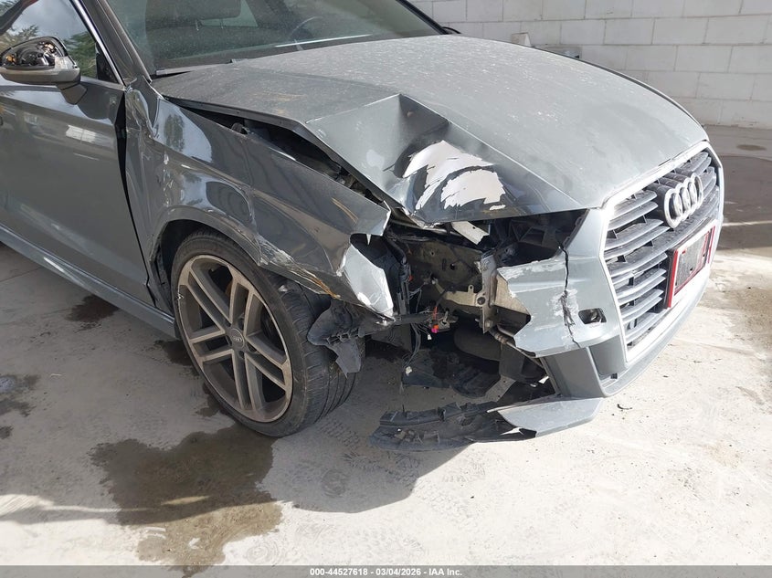 2017 Audi A3 2.0T Premium VIN: WAUGUGFF2H1025606 Lot: 44527618