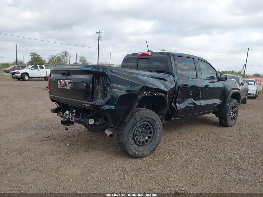 2024 GMC Canyon 4Wd At4