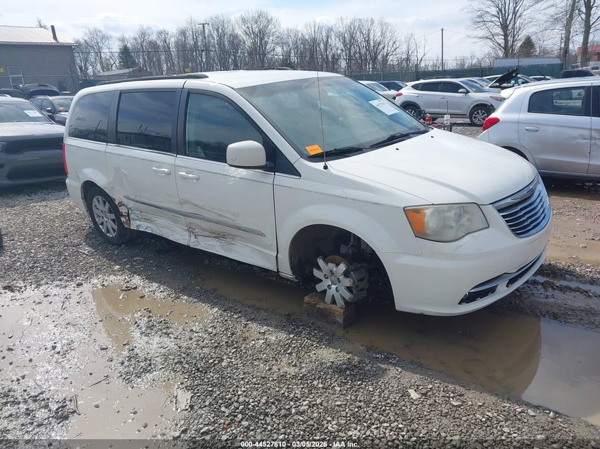 2013 Chrysler Town & Country Touring