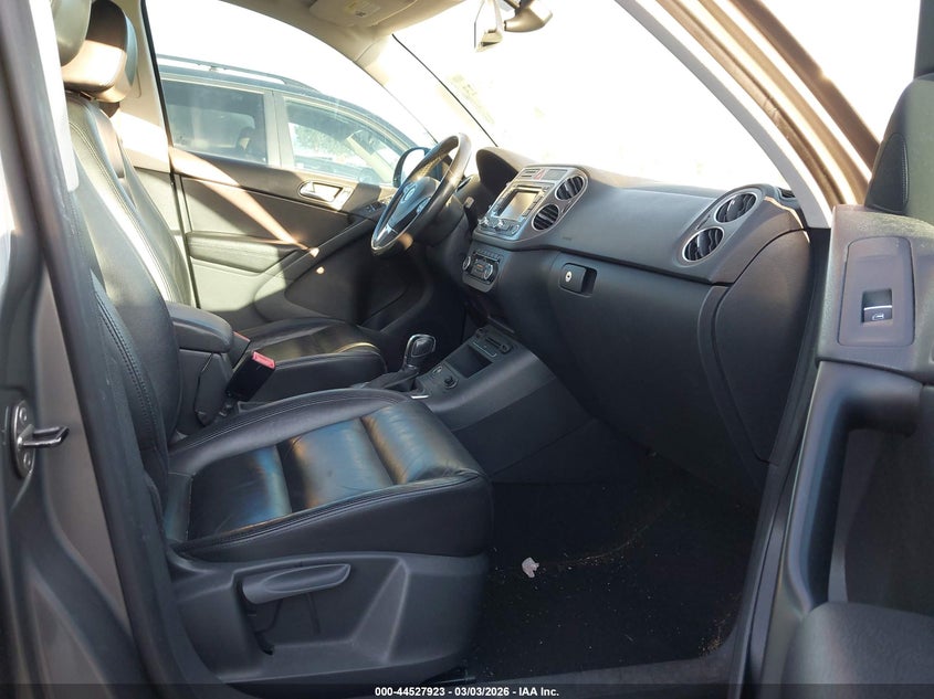 2011 Volkswagen Tiguan Sel