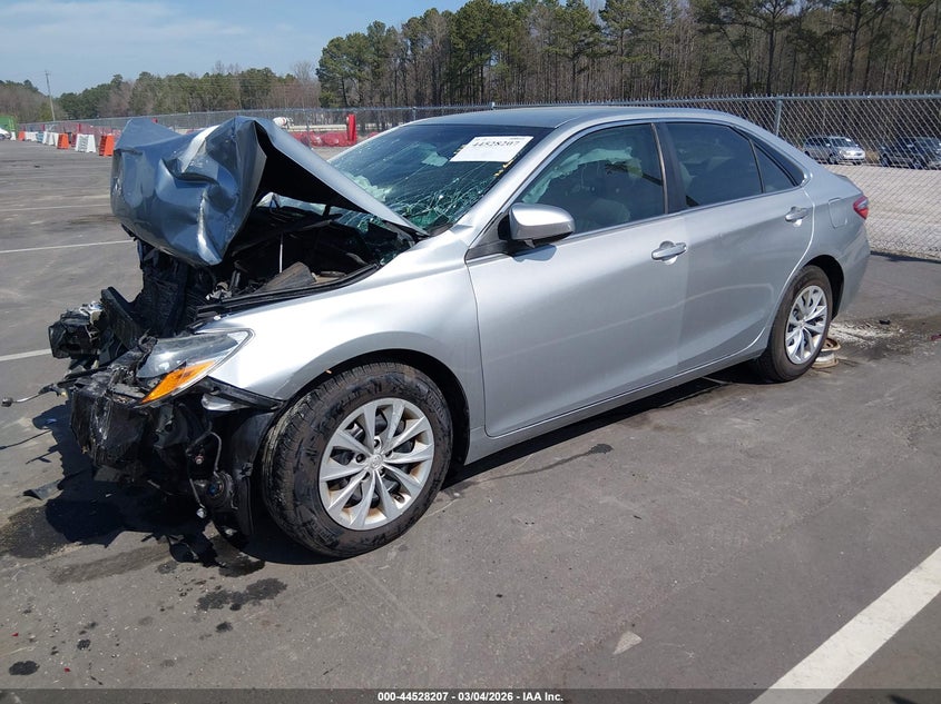 2015 Toyota Camry Le
