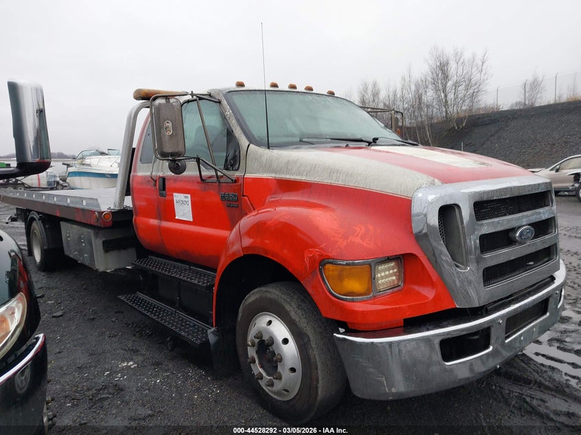 2005 FORD F-650 XL/XLT