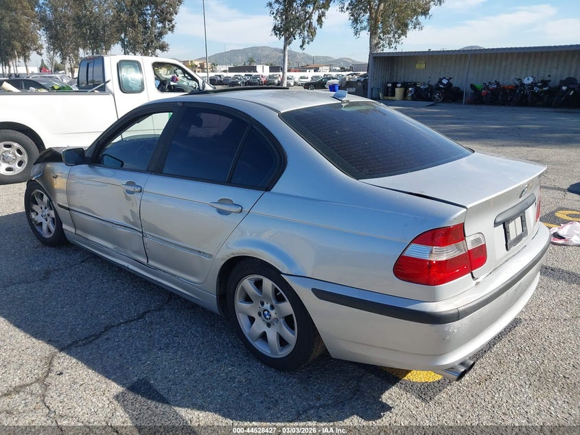 2004 BMW 325I