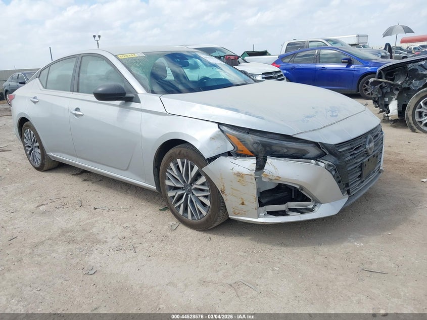 2025 Nissan Altima Sv Fwd