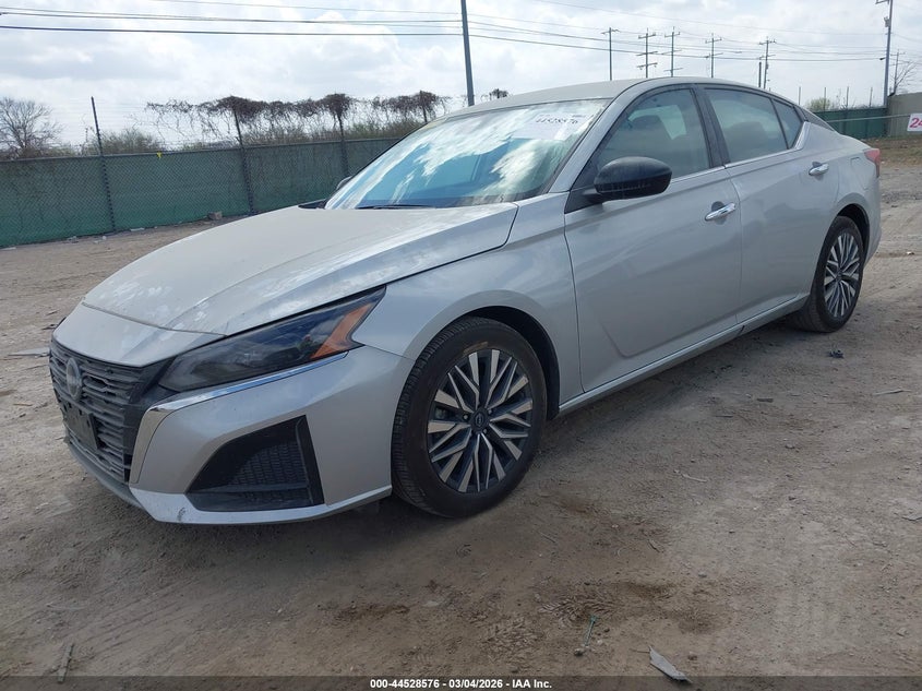 2025 Nissan Altima Sv Fwd