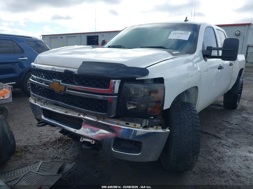 2011 CHEVROLET SILVERADO PICKUP 6.0L V-8 VVT, 360HP