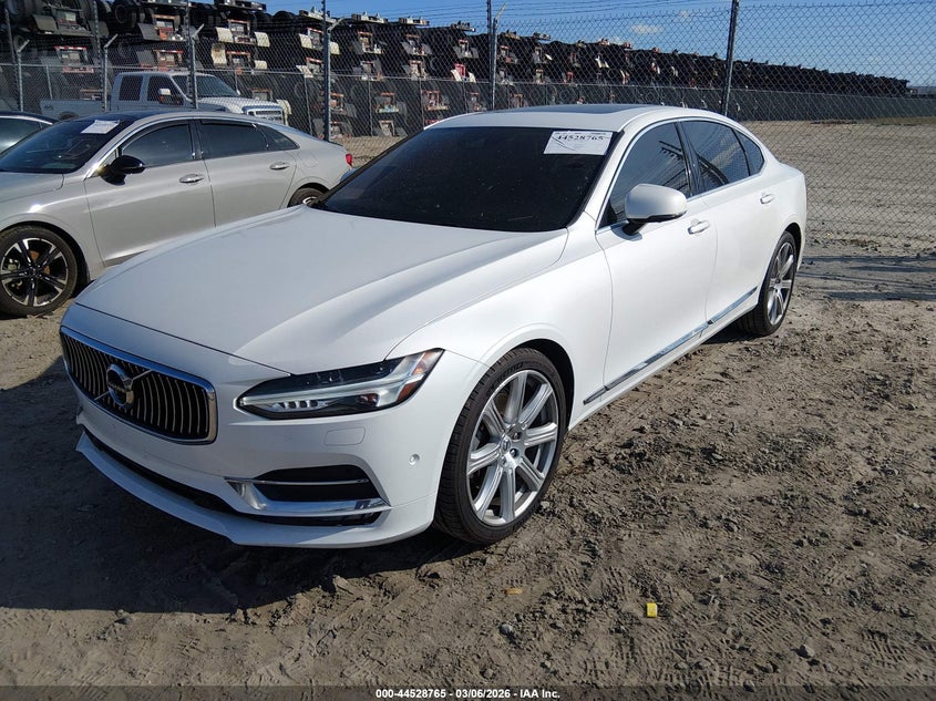 2018 Volvo S90 T6 Inscription