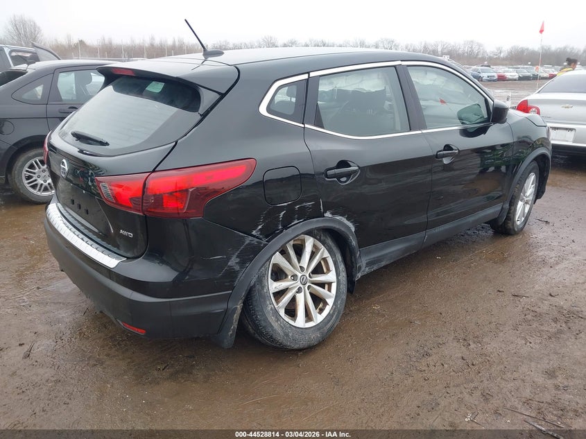 2019 Nissan Rogue Sport S