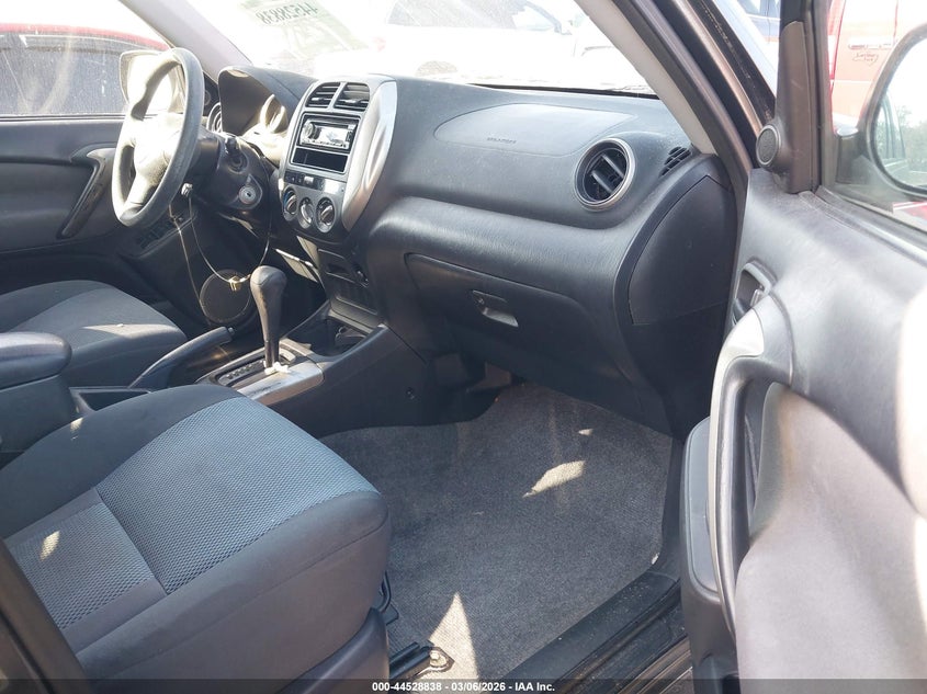 2005 TOYOTA RAV4 auction photo 5