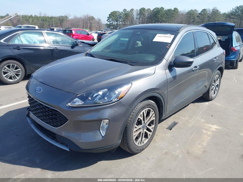 2022 Ford Escape Sel