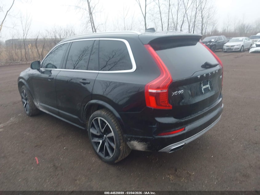 2020 Volvo Xc90 T6 Momentum 7 Passenger