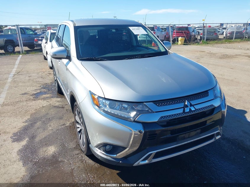 2019 Mitsubishi Outlander Se