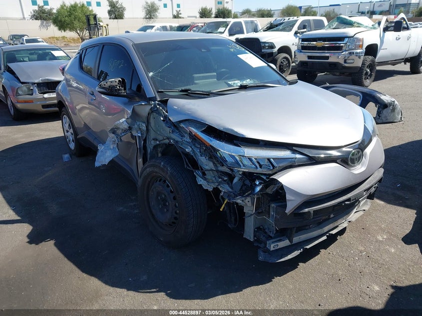 2020 TOYOTA C-HR LE