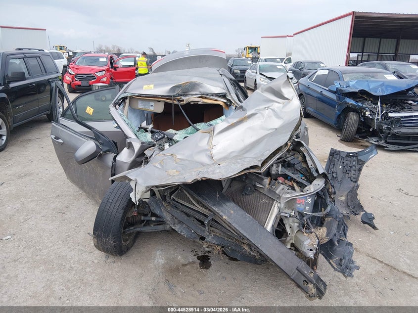 2016 Toyota Corolla Le Plus VIN: 5YFBURHE2GP452176 Lot: 44528914