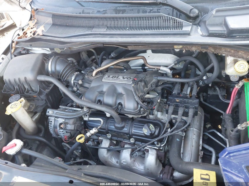 2010 Volkswagen Routan Se VIN: 2V4RW3D16AR174288 Lot: 44528954