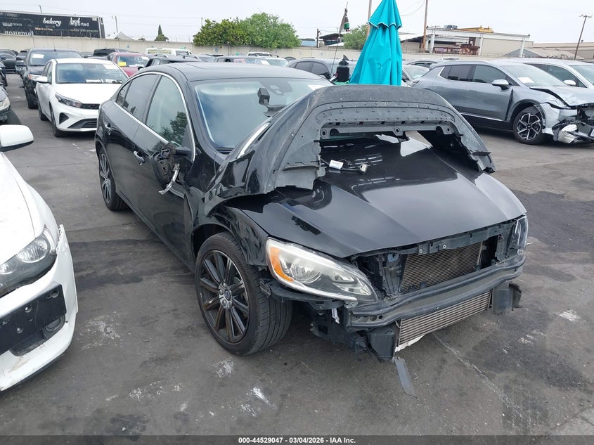 2016 VOLVO S60 INSCRIPTION