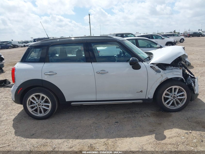 2015 Mini Countryman Cooper S VIN: WMWZC5C53FWP46643 Lot: 44529065