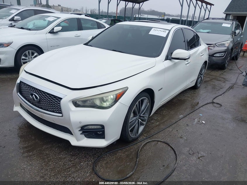 2014 Infiniti Q50 Hybrid Sport