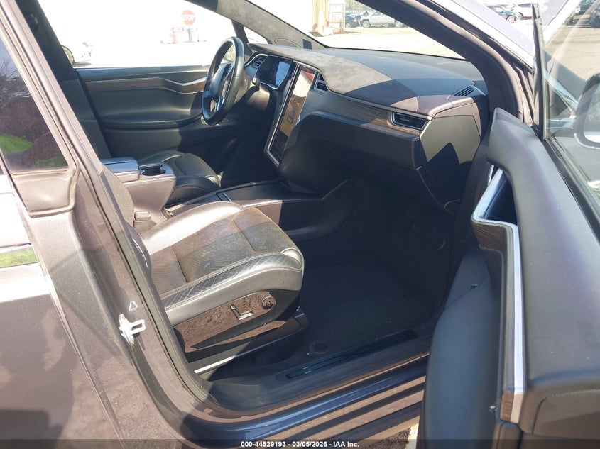 2016 Tesla Model X 75D/P100D/P90D