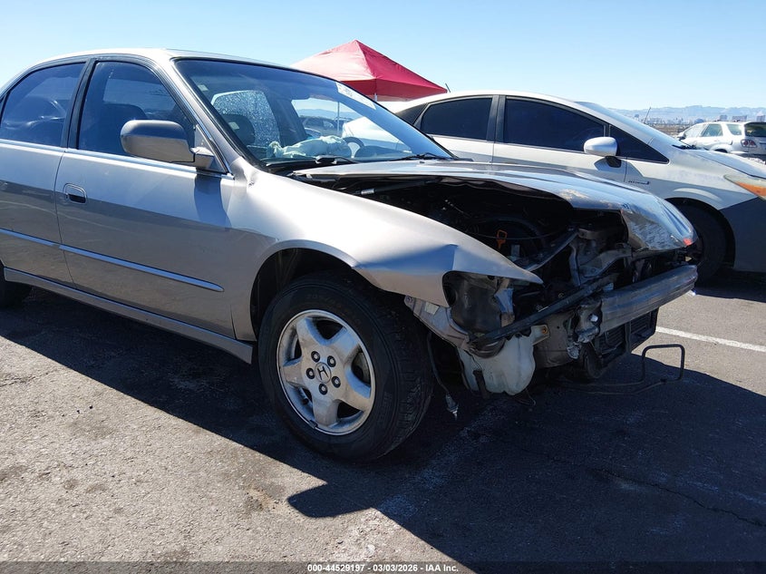 2000 Honda Accord 3.0 Ex VIN: 1HGCG1659YA093786 Lot: 44529197